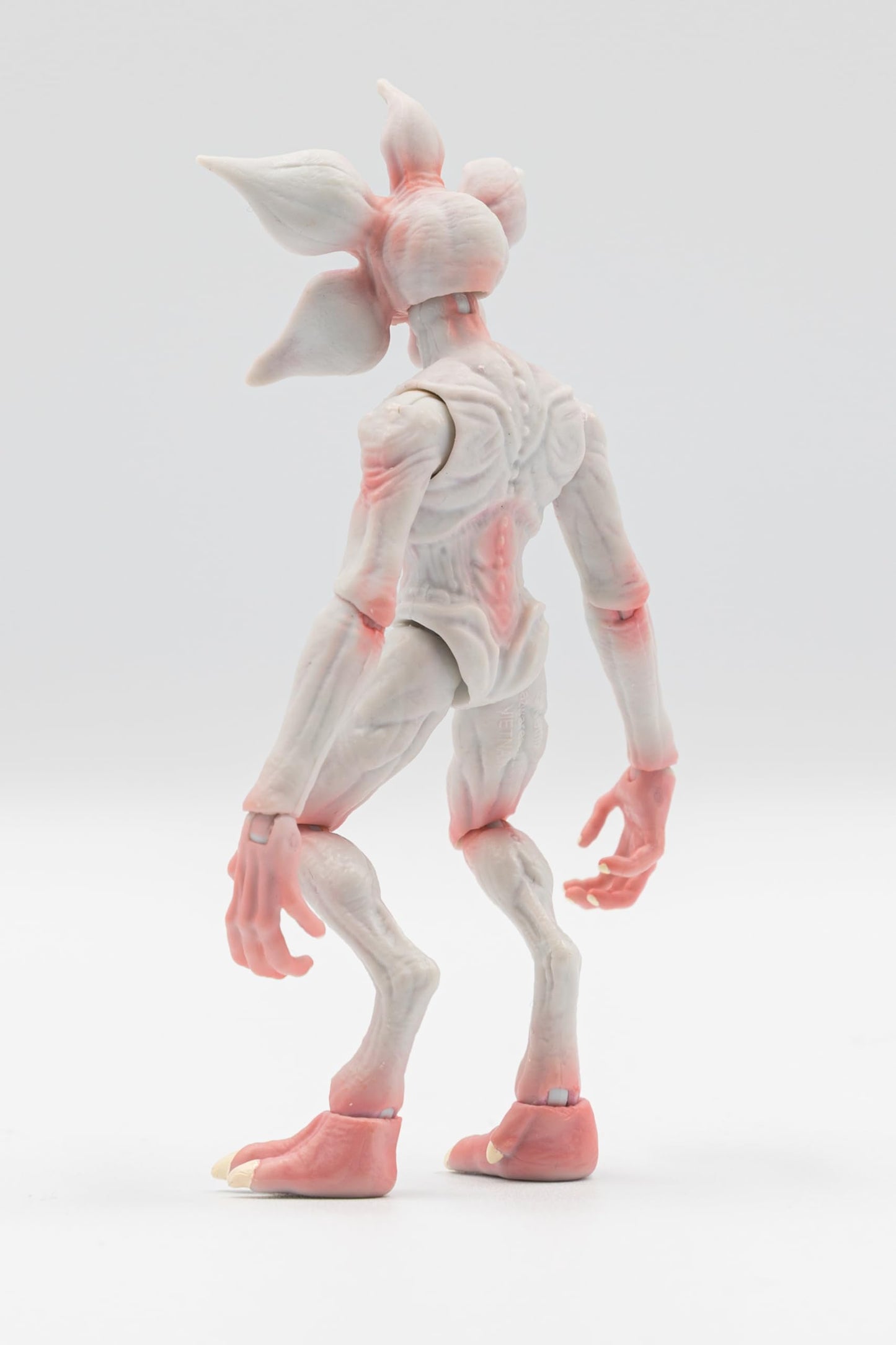 Stranger Things Demogorgon (Season 5) - 4-Inch Articulated Action Figure with Unique Accessory