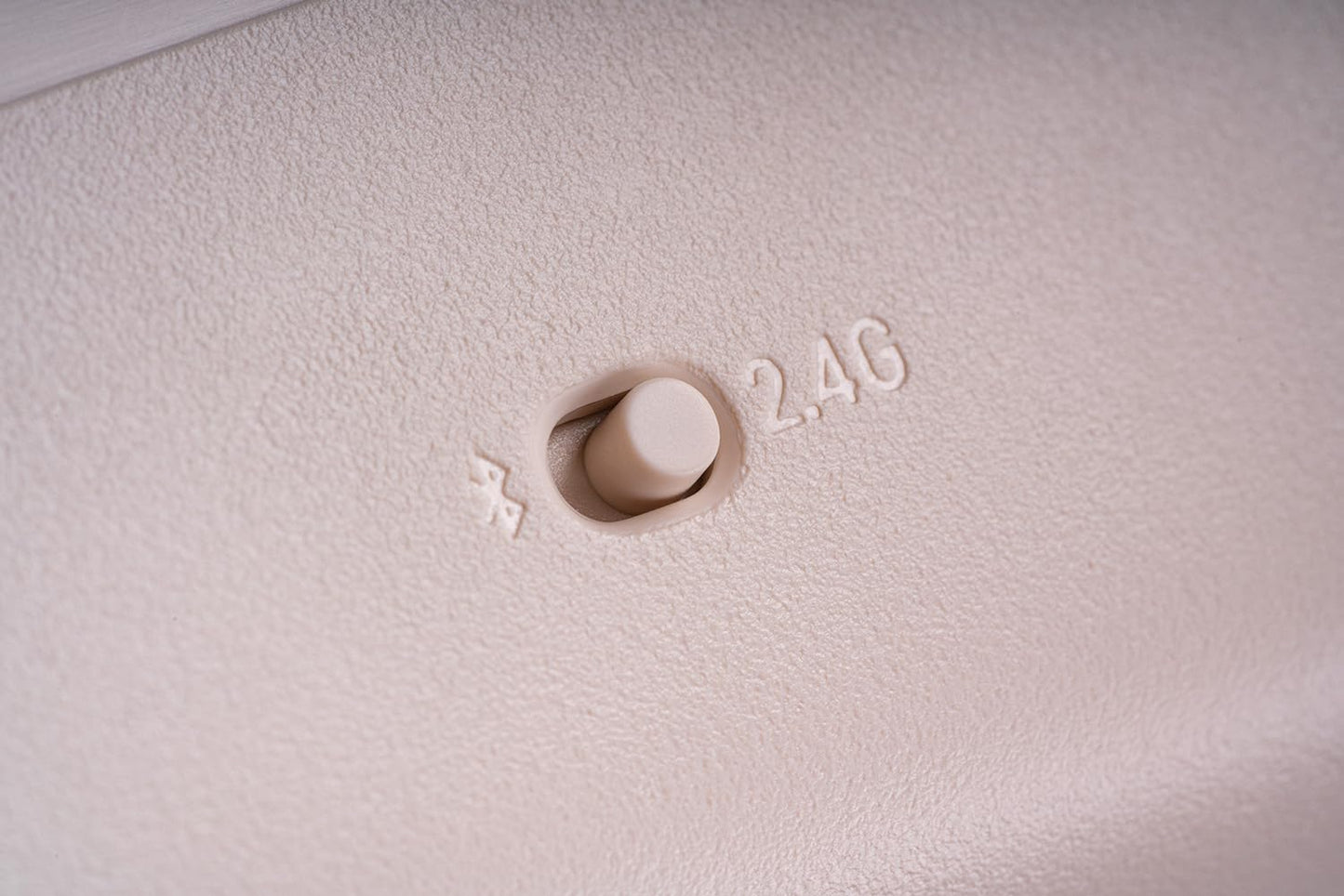 8BitDo Ultimate 2C Wireless Controller for Windows PC and Android, with 1000 Hz Polling Rate, Hall Effect Joysticks and Triggers, and Remappable L4/R4 Bumpers (Peach)