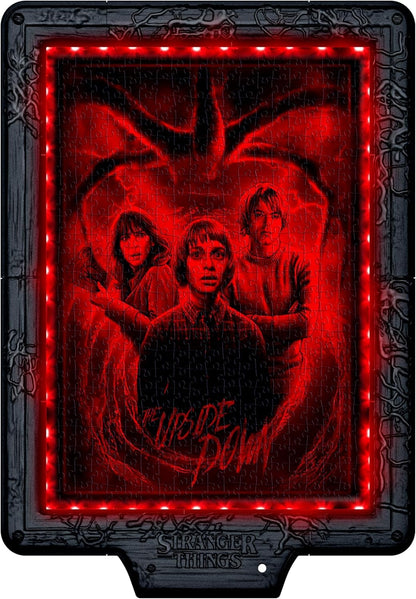 Clementoni Stranger Things Metamorphic Art with LED Light: 520-Piece Puzzle, Colour-Changing Scene with Eleven, Friends and The Mind Flayer