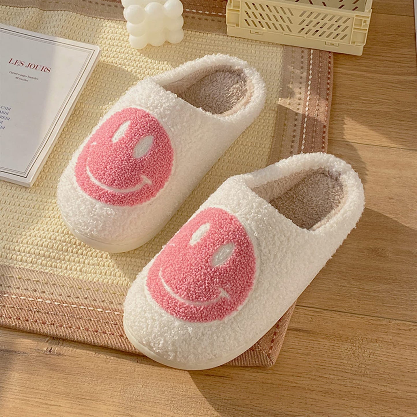 Bevaney Smile Face Slippers for Women, Soft Plush Smile Retro Preppy Slippers with Happy Face Slip-on Cozy Indoor Outdoor