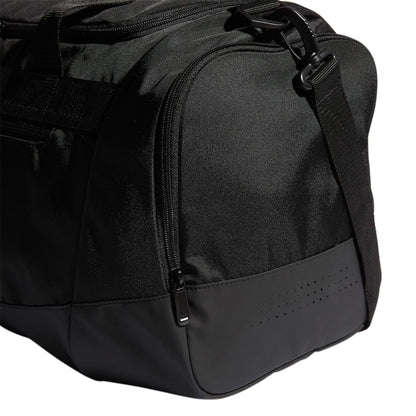 adidas Unisex Defender 4.0 Gym Duffel Bag for Men and Women